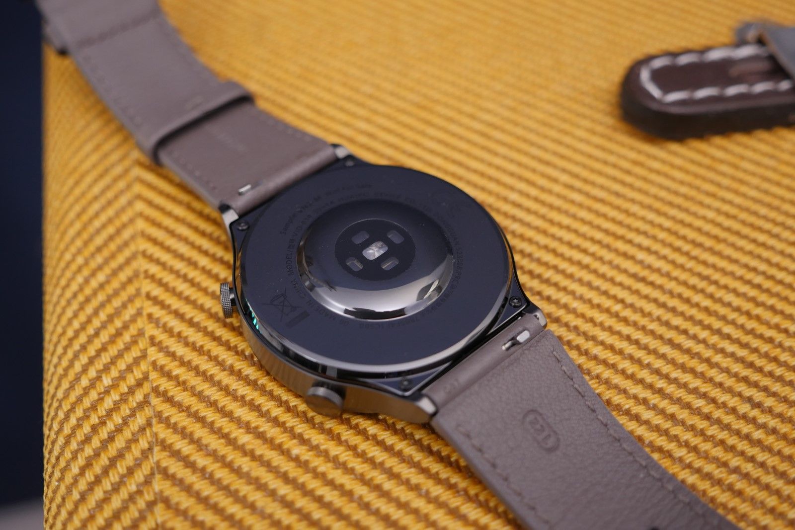 Huawei Watch GT 2 Pro initial review: Luxury and class meet a fully featured fitness tracker photo 6