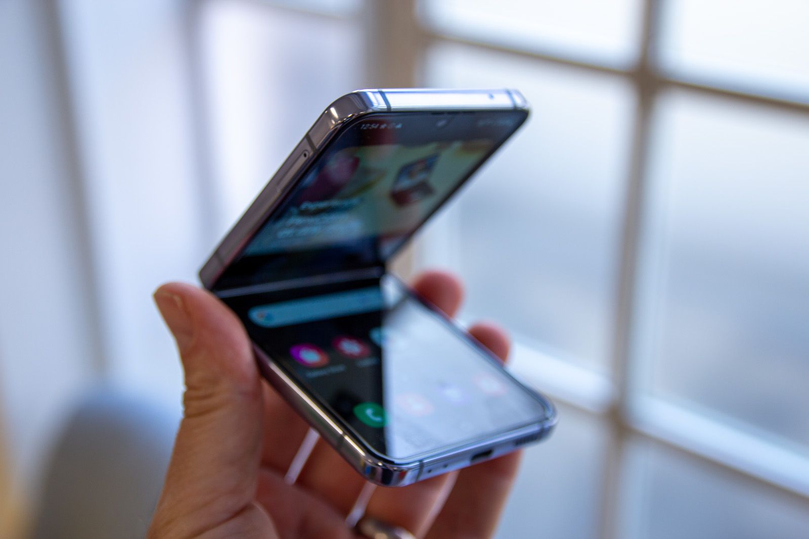 Get a stunning deal on Samsung's foldable phones at Best Buy photo 2