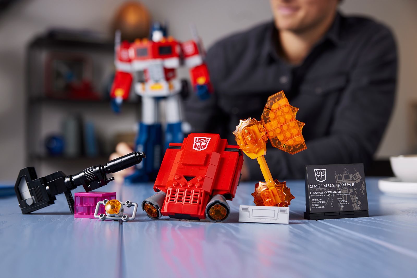 Lego unveils a transforming Optimus Prime kit photo 4