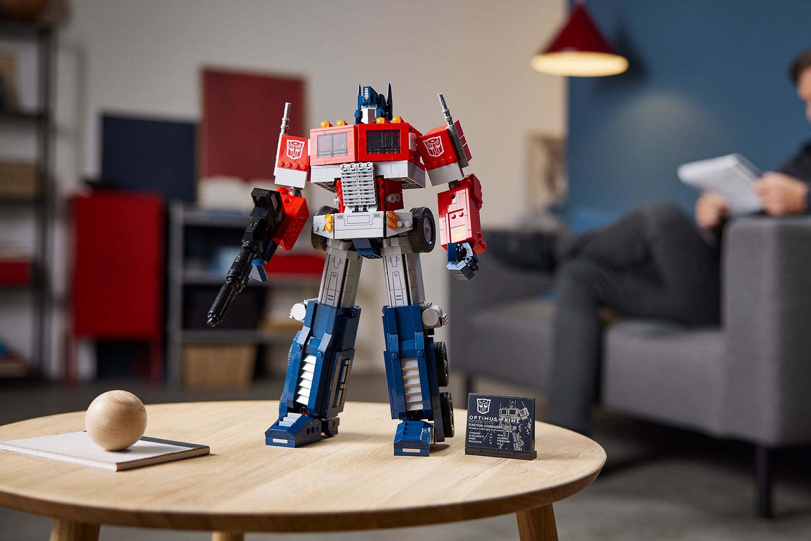 Lego unveils a transforming Optimus Prime kit photo 6