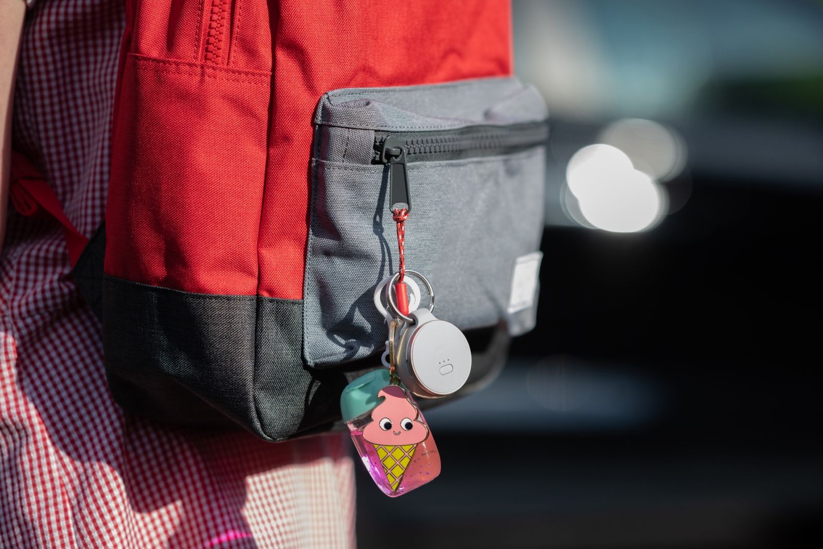 Stay close to the people and things you love with Curve, the smart GPS tracker photo 1