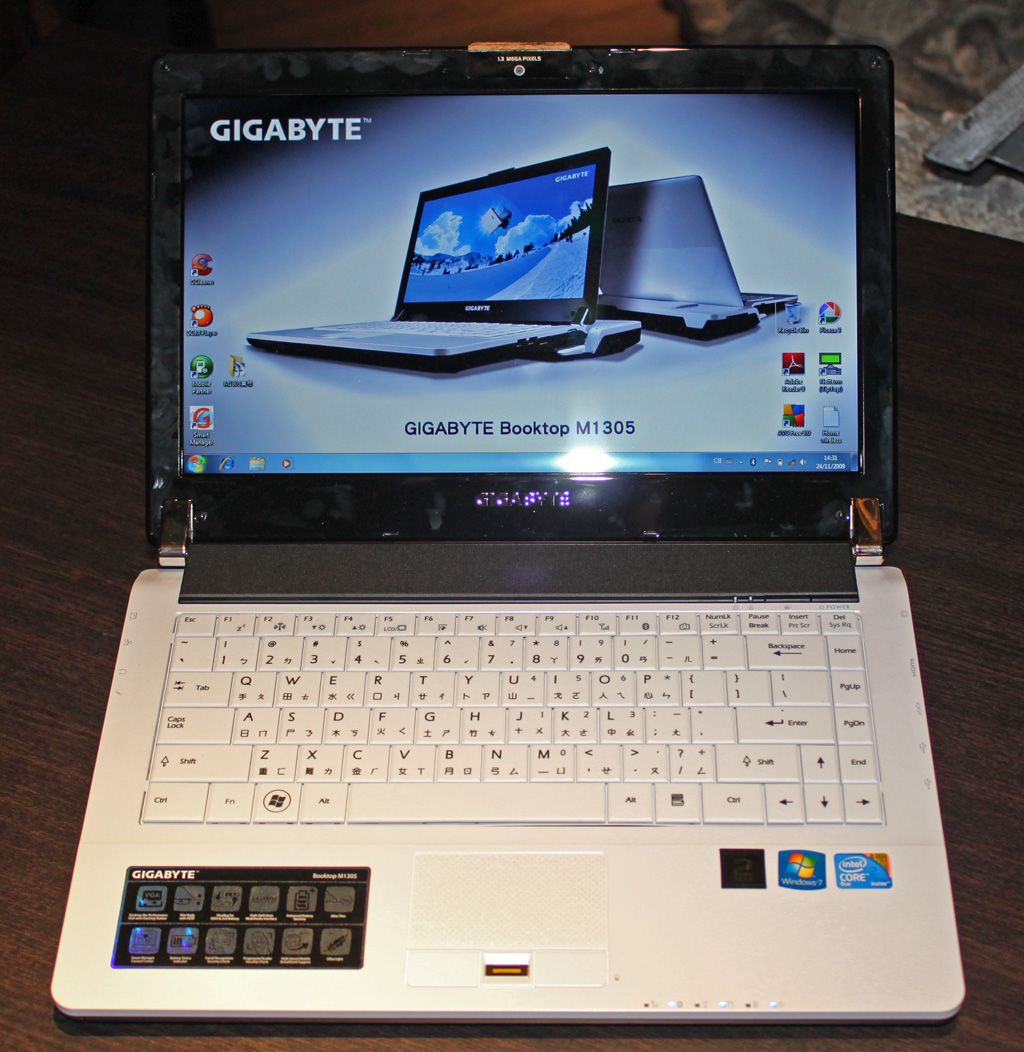 gigabyte unveils the booktop m1305 with graphics card equipped dock image 1