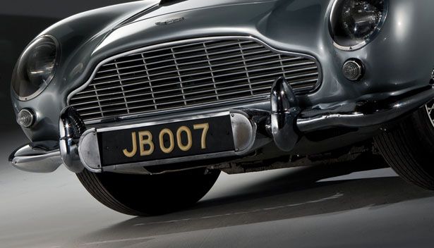 bond s gadget packed db5 up for auction image 1