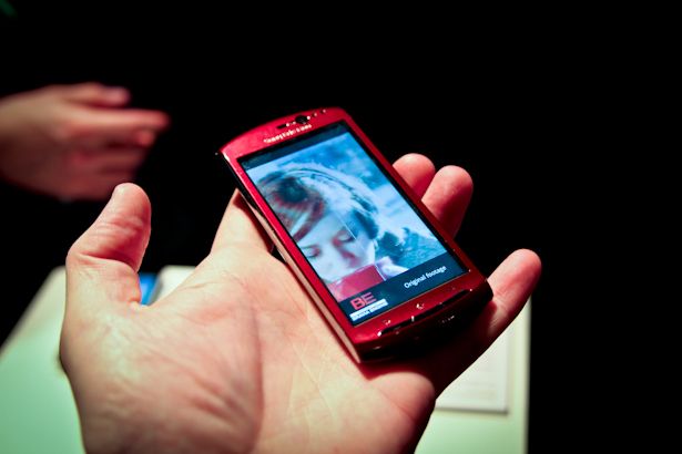 sony ericsson xperia neo finally confirmed we go hands on image 1