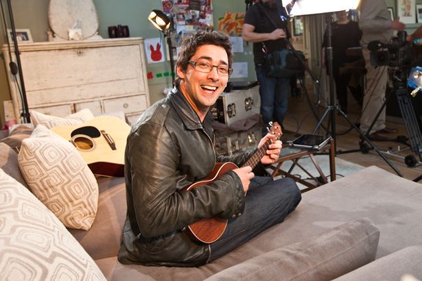 tv s colin murray talks tech tablets and twitter image 1