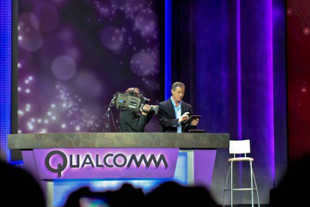 qualcomm demos windows 8 on snapdragon ready to take the fight to intel image 1