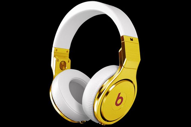24ct gold dr dre beats pro headphones a snip for a grand image 1