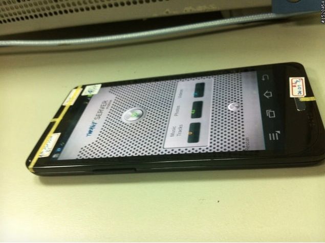 another prototype samsung galaxy s3 surfaces custom controls incoming image 1