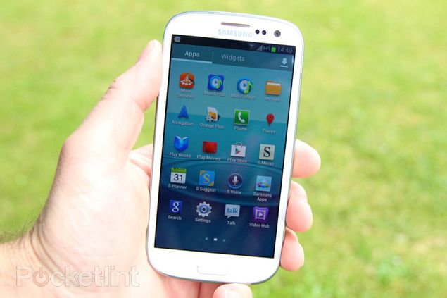 vodafone some white and pebble blue samsung galaxy s iii s to be delayed  image 1
