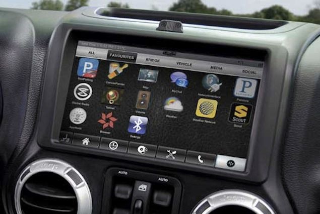 jeep wrangler with futuristic dashboard courtesy of rim owned qnx shown off image 1
