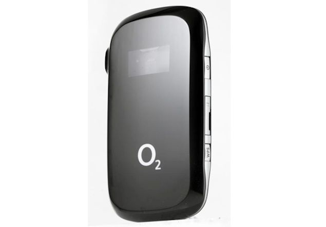 o2 enters the mifi market with payg pocket hotspot image 1