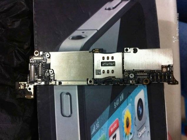 iphone 5 motherboard spotted but what does it tell us image 1