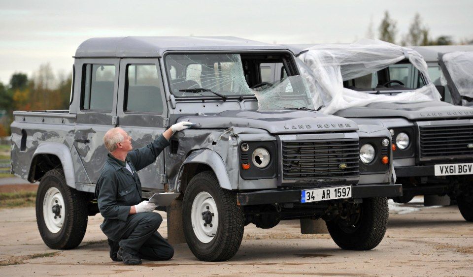 skyfall behind the scenes with land rover image 1