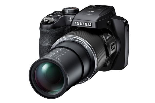 fujifilm finepix s8400w adds wi fi to your 44x superzoom camera image 1