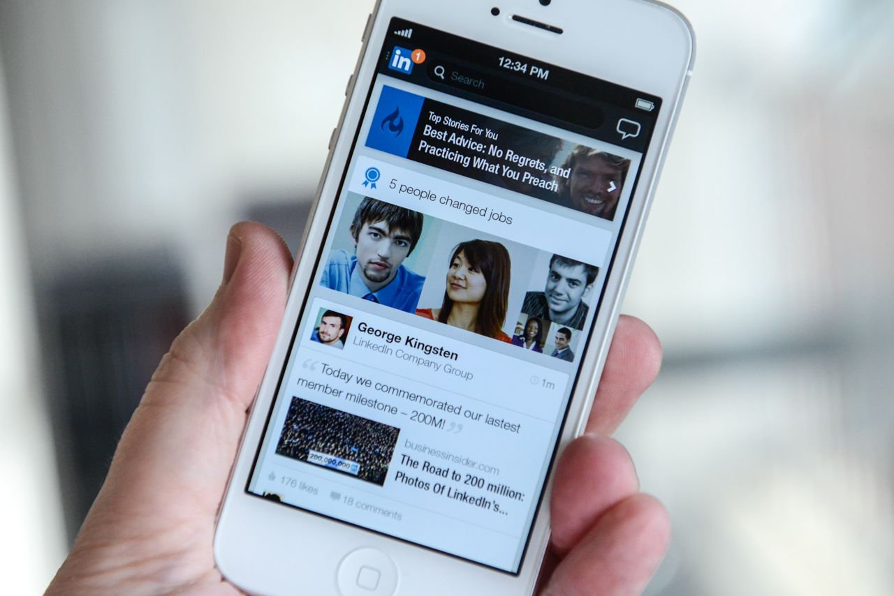 linkedin says 27 per cent of users come from mobile as it launches radically redesigned iphone and android apps image 1