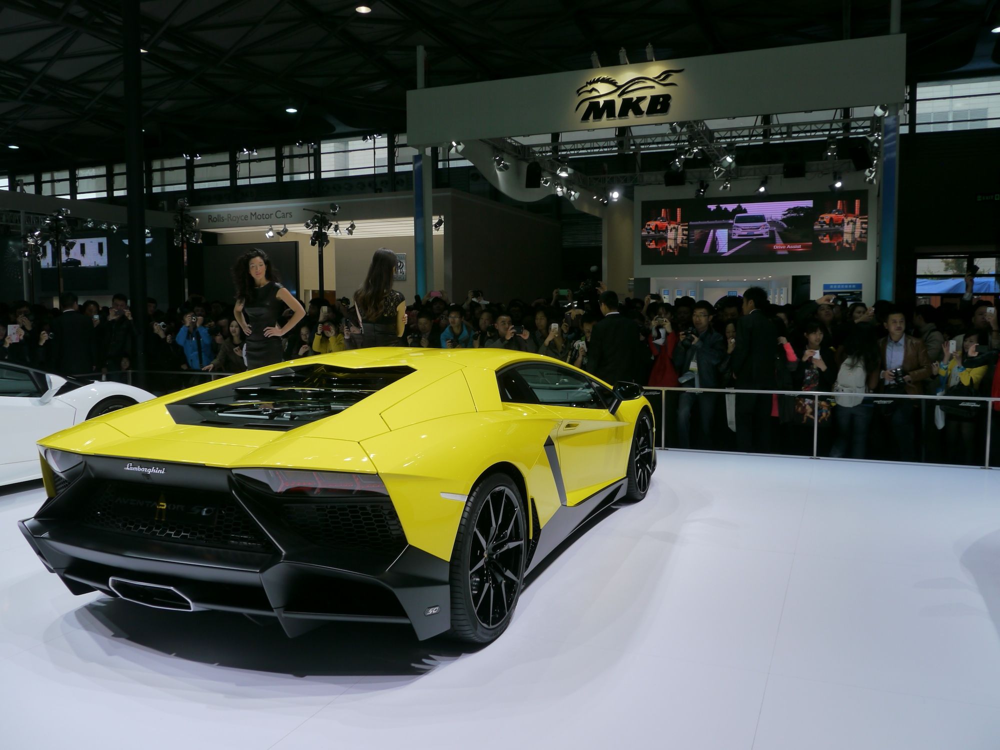lamborghini aventador lp720 4 50° pictures and eyes on image 4