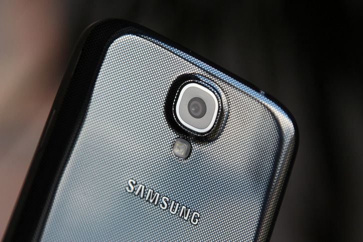 samsung galaxy s4 zoom a reality confirmed by bluetooth sig image 1