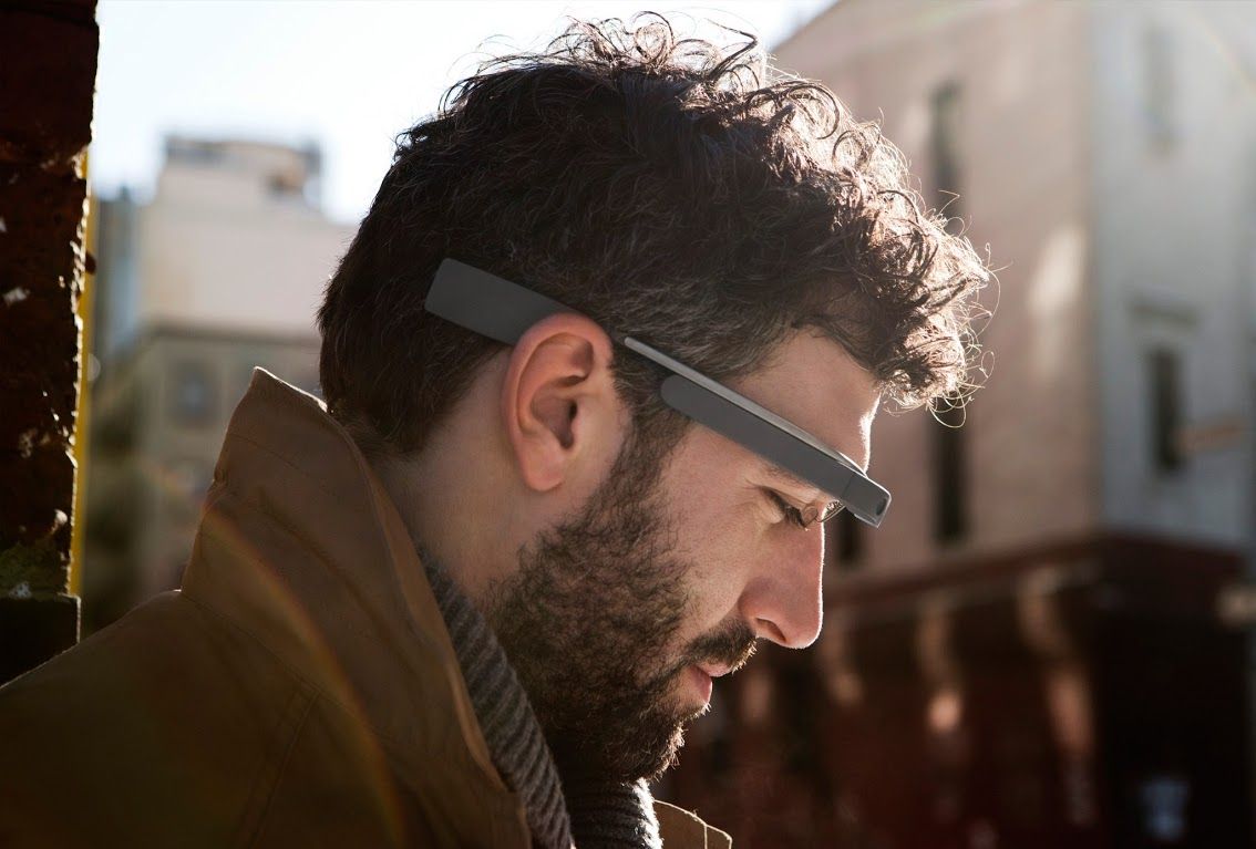 google glass won t have facial recognition powers for now image 1