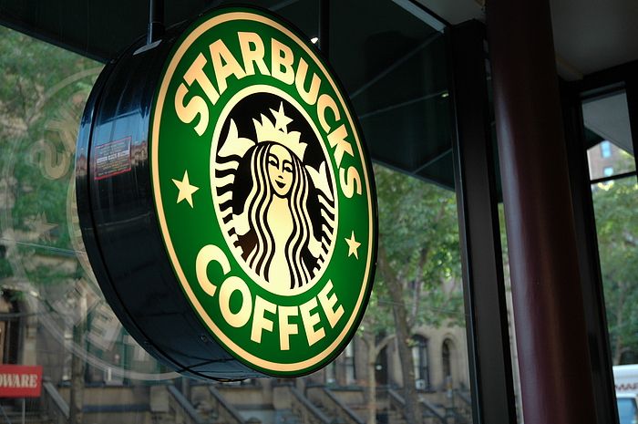 google to offer free wi fi at all 7 000 us starbucks stores image 1