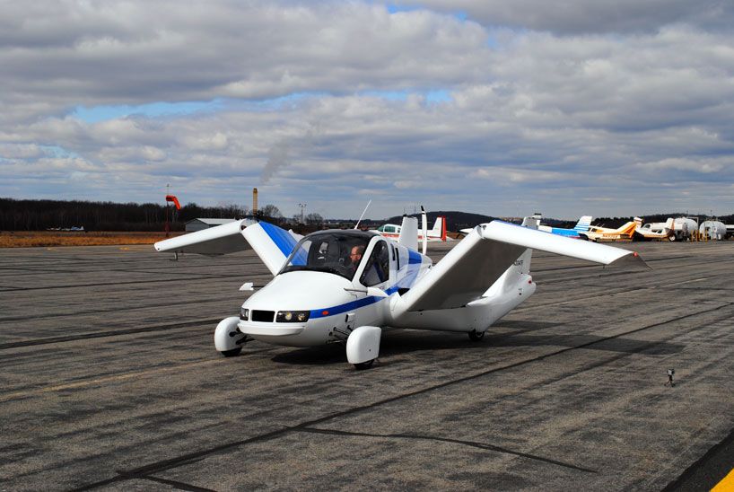 terrafugia transition flying car takes to the skies image 4