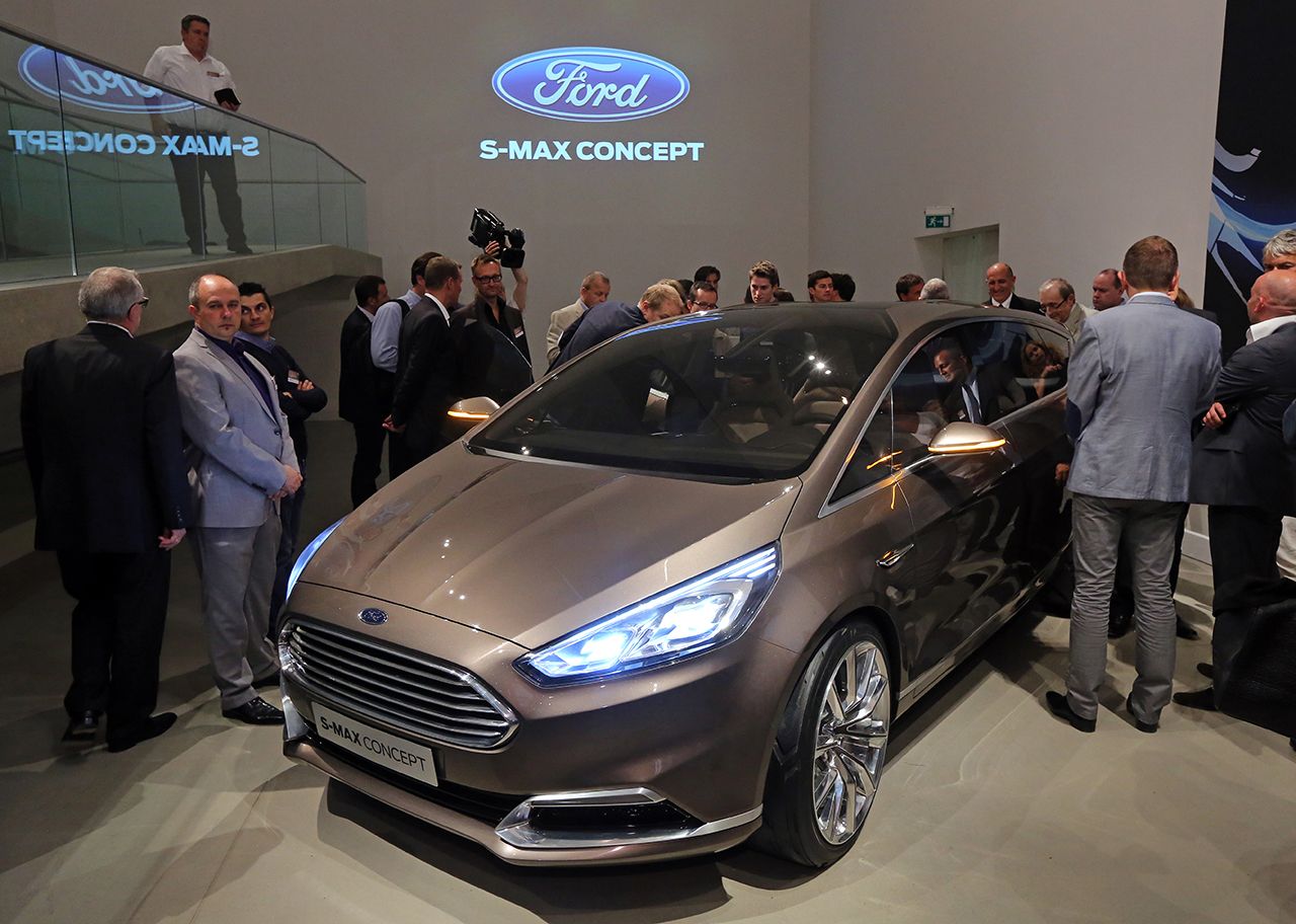 ford s max concept will measure your heart rate from the driver s seat image 2