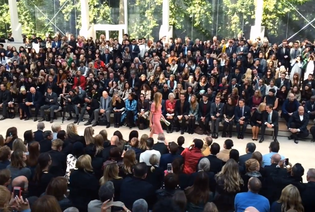 watch burberry s london fashion show 15 minute video shot with 14 iphone 5s phones image 1