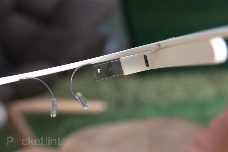 blink to take pictures using the new google glass firmware image 1