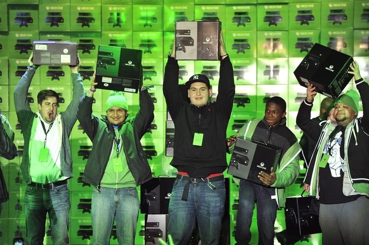 microsoft sold 2 million xbox one units in 18 days image 1