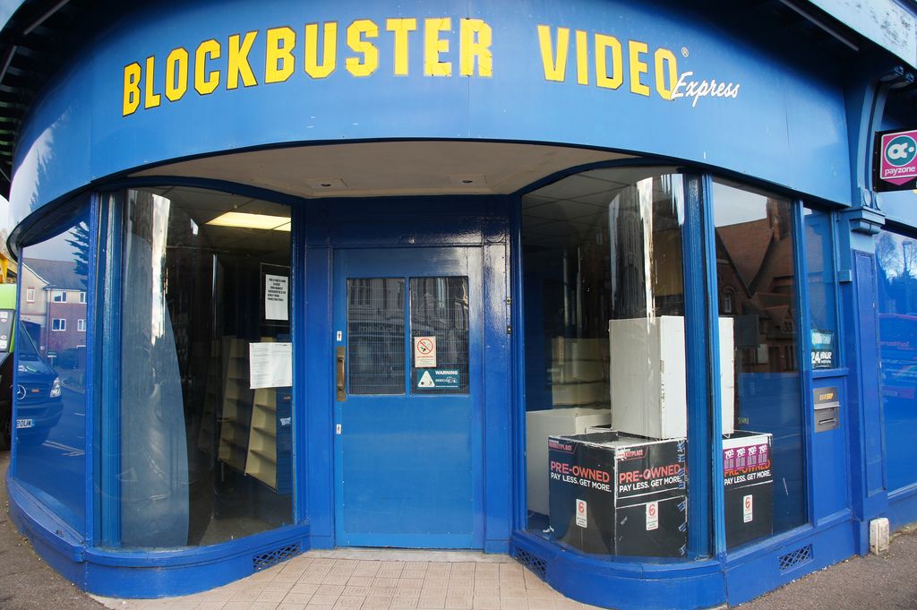 blockbuster is dead administrator closes remaining stores and makes 808 employees redundant image 1