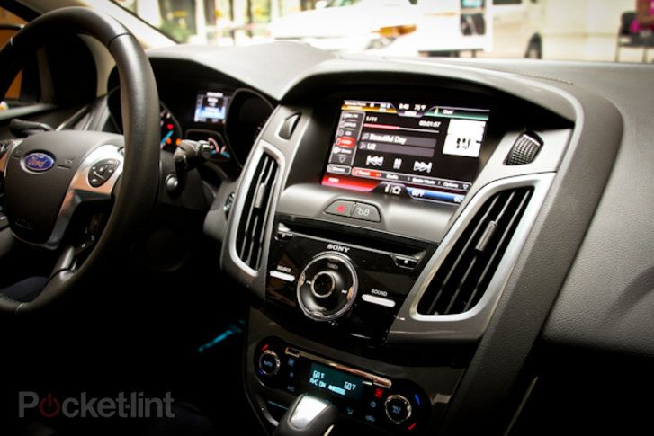 car online radio with voice controls comes to ford sync with radioplayer image 1