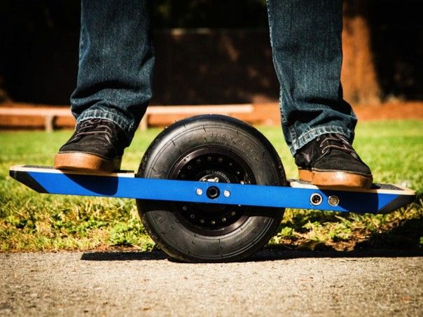 onewheel skateboard is the self propelled future of transport image 2