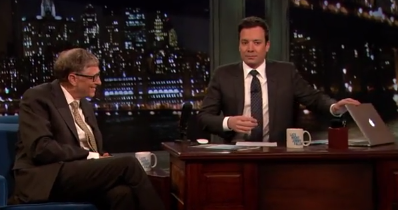 awkward jimmy fallon forgets to hide macbook before interviewing bill gates image 1