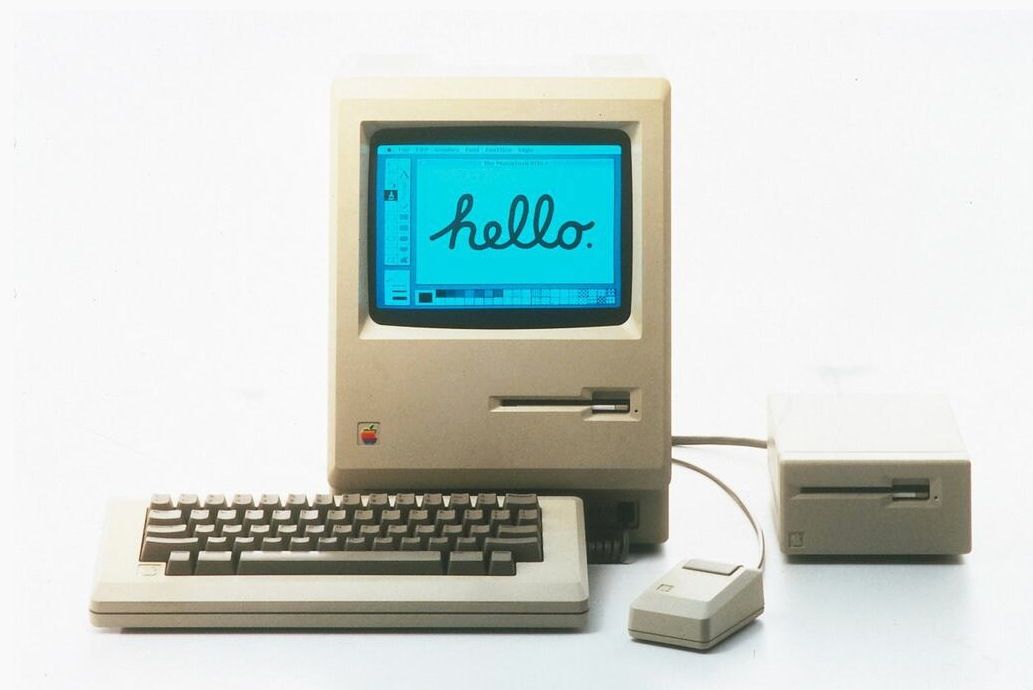 apple looks back 30 years as it celebrates the birth of the mac video  image 1
