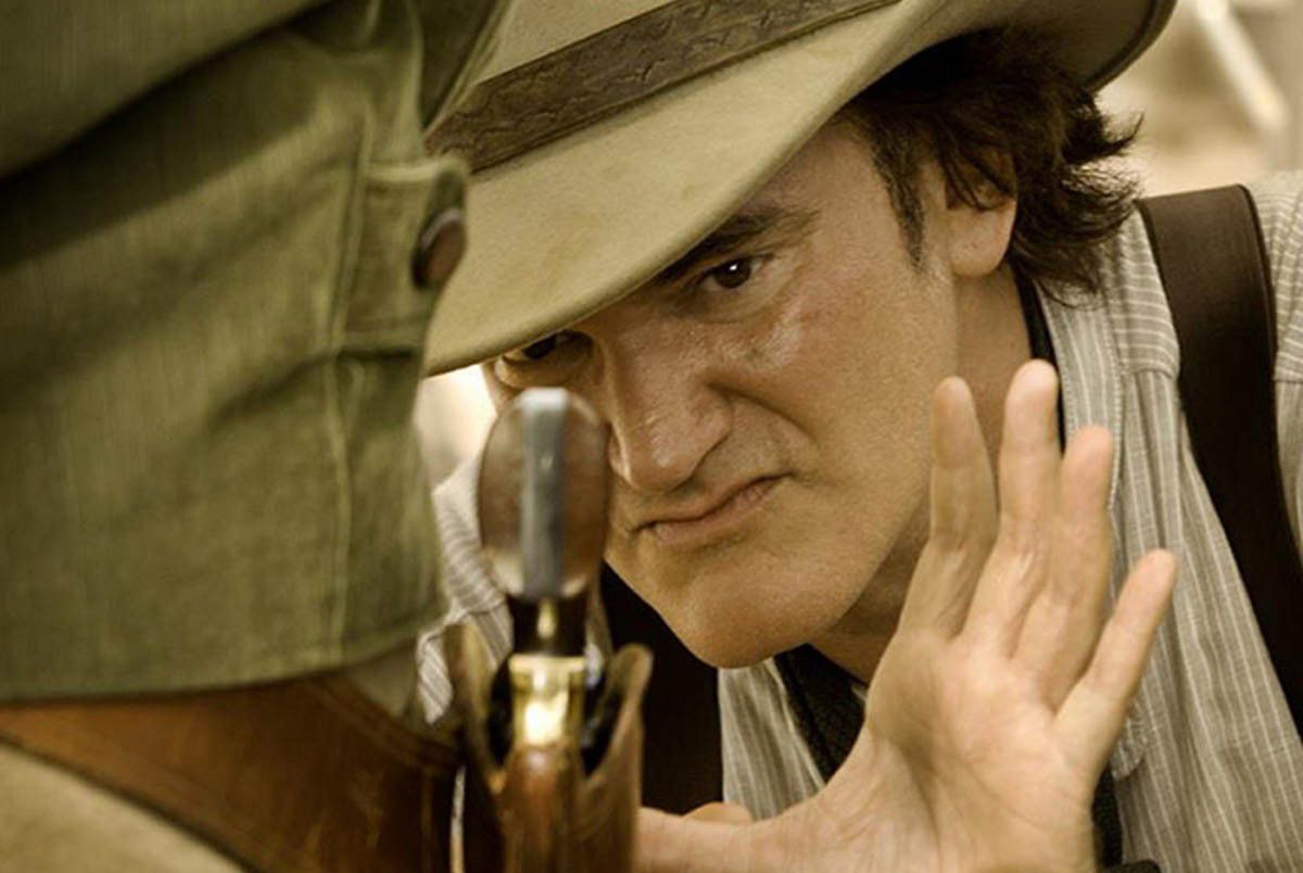 quentin tarantino files 1 million lawsuit against gawker for the hateful eight script leak image 1