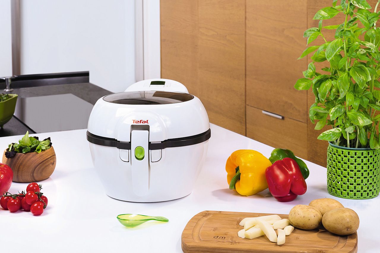 tefal actifry mini launched for smaller kitchens 21 per cent more compact 25 per cent faster image 1