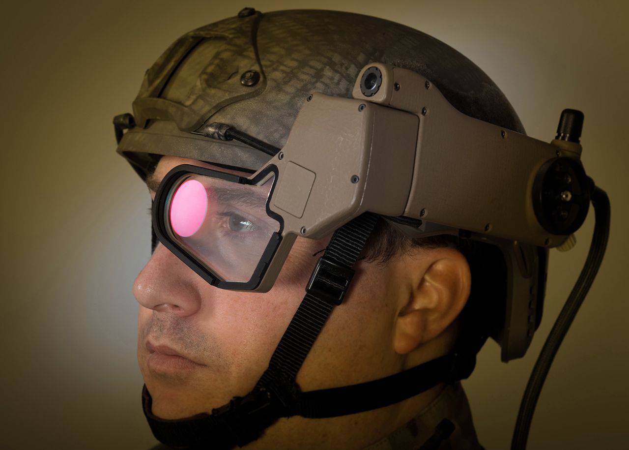 q warrior heads up display being tested in the field google glass for soldiers image 1