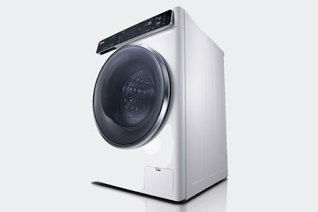 lg s new washing machines use nfc to offer more programmes via smartphone image 1