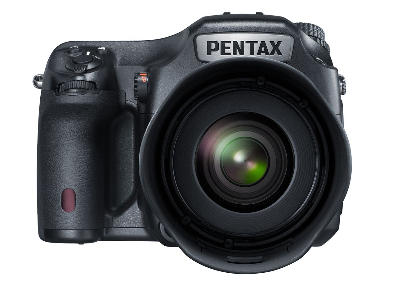 pentax 645z adds 50 megapixel sensor to medium format range image 1