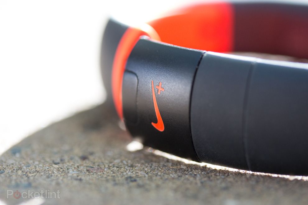 nike ceo adds confusion to fuelband future stumbles over apple question image 1