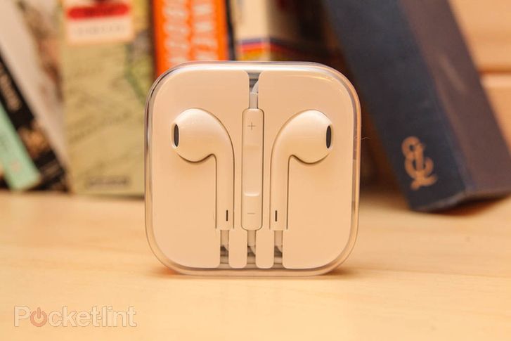 apple earpods may read heart rate and blood pressure to arrive with ios 8 in june ahead of iwatch image 1