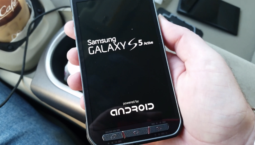 samsung galaxy s5 active video leaks tough handset image 1
