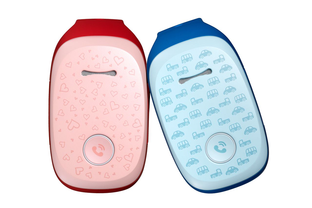 kizon is the lg smartwatch for the little people that lets their big people track and call them directly image 1