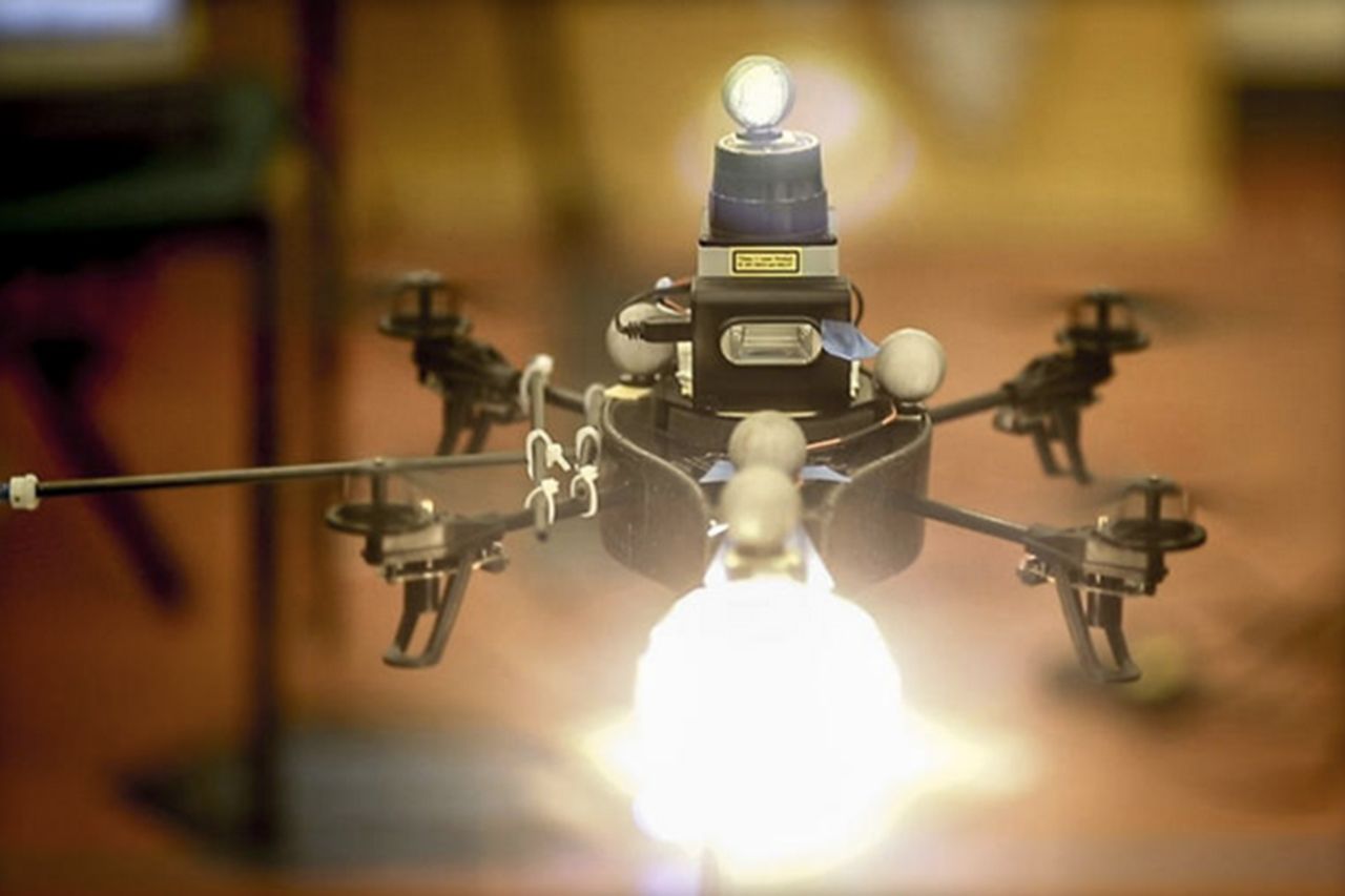 mit researchers get drones to work as intelligent moving photography lights image 1