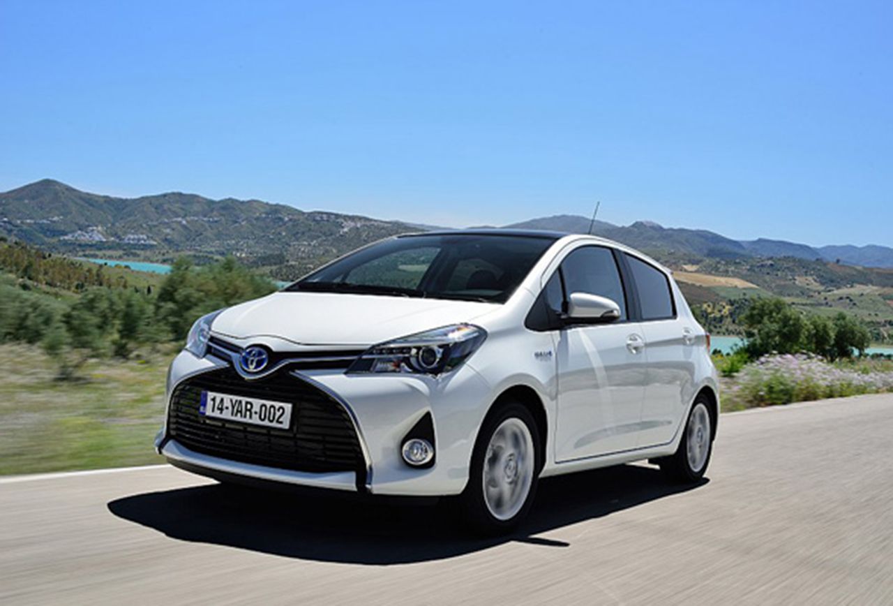 toyota brings aupeo smart streaming radio to its new yaris image 2