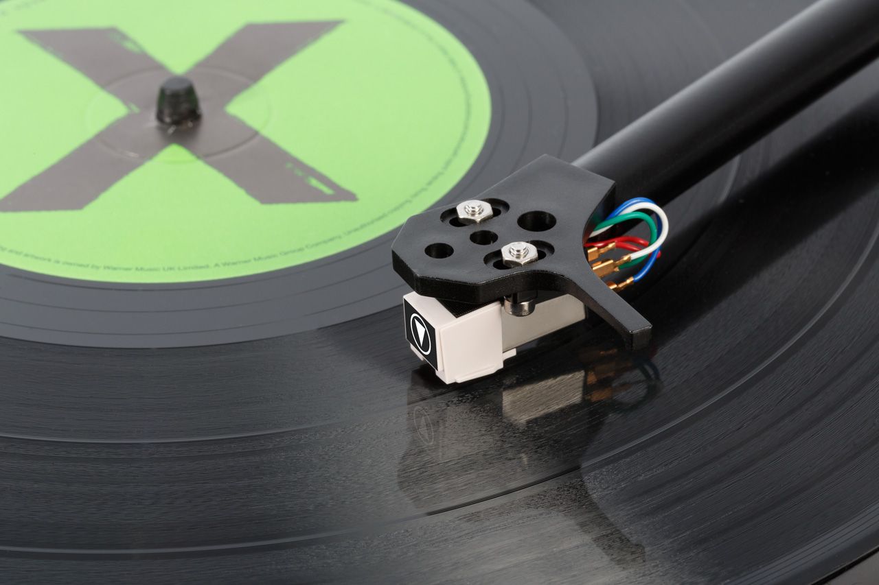 flexson vinylplay digital turntable works with sonos to stream records around the home image 7