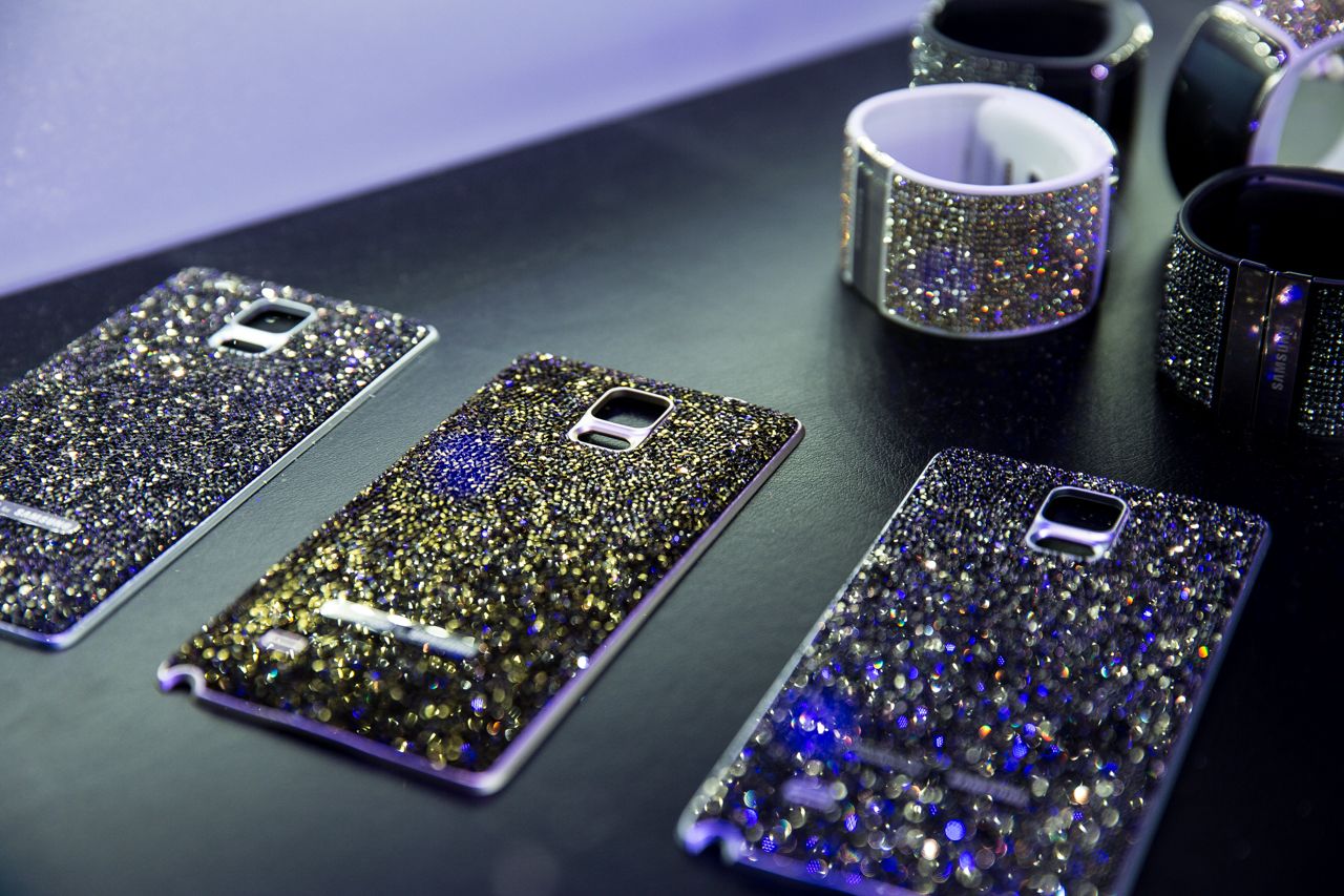 samsung gear s strap and blinged galaxy note 4 rear shells swarovski in the house image 1
