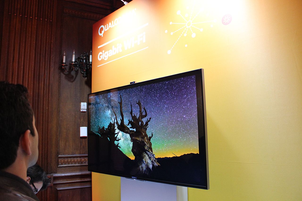 qualcomm shows off the future of 4k broadcast with lte b direct sharing over lte wi gig and more image 4