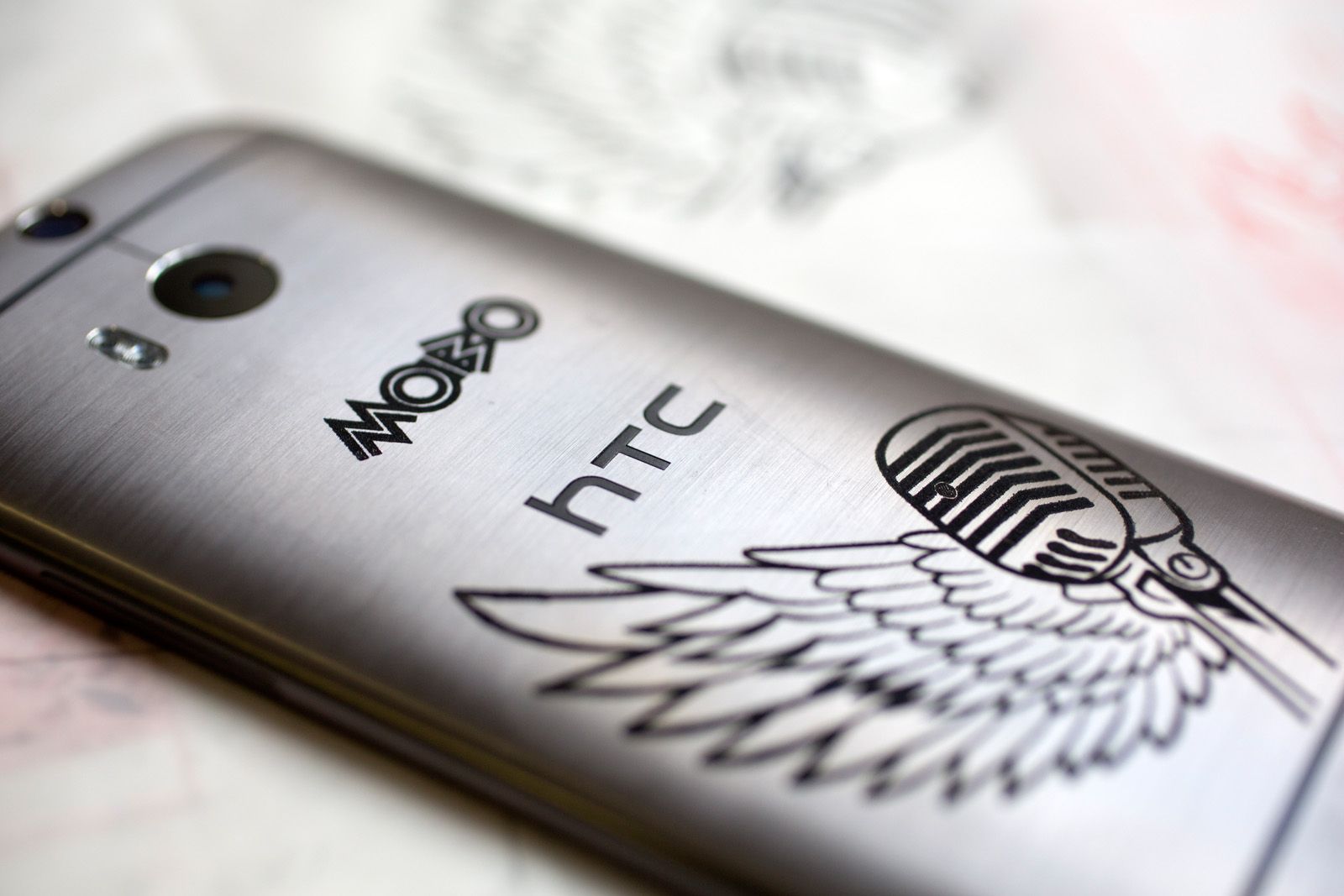 limited mobo 2014 edition htc one m8 gets its tats out image 1