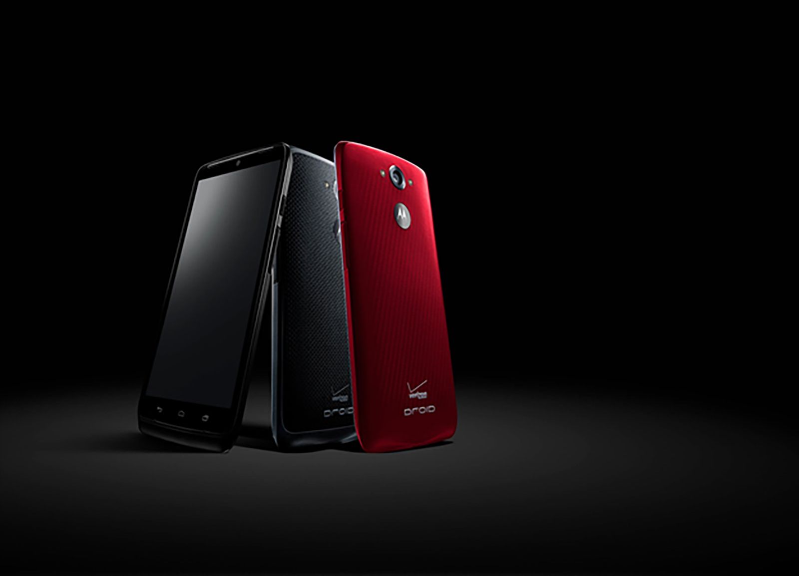 verizon s powerful droid turbo has a 5 2 inch quad hd screen and 48 hour battery image 1