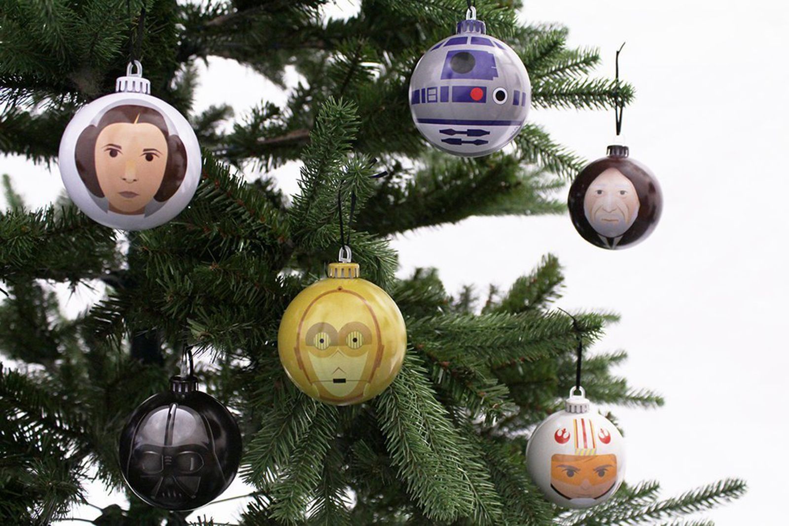 13 Best Christmas Decorations Every Geek Should Own image 27